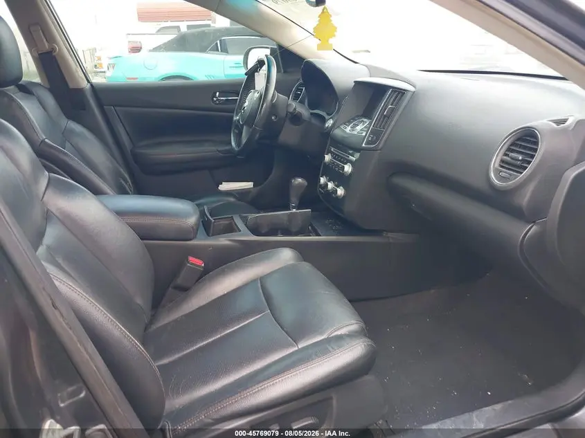 2013 NISSAN MAXIMA 3.5 SV
