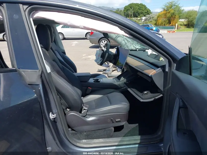 2022 TESLA MODEL Y LONG RANGE DUAL MOTOR ALL-WHEEL DRIVE