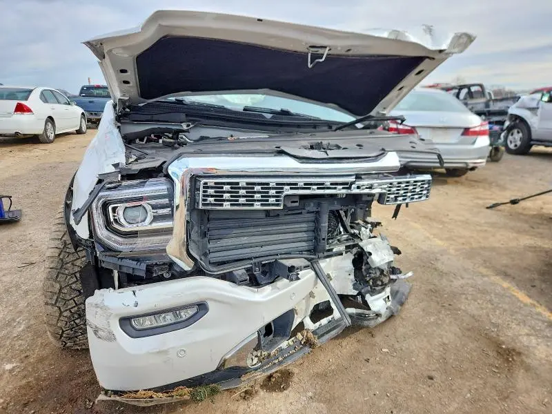 2017 GMC SIERRA K1500 DENALI  