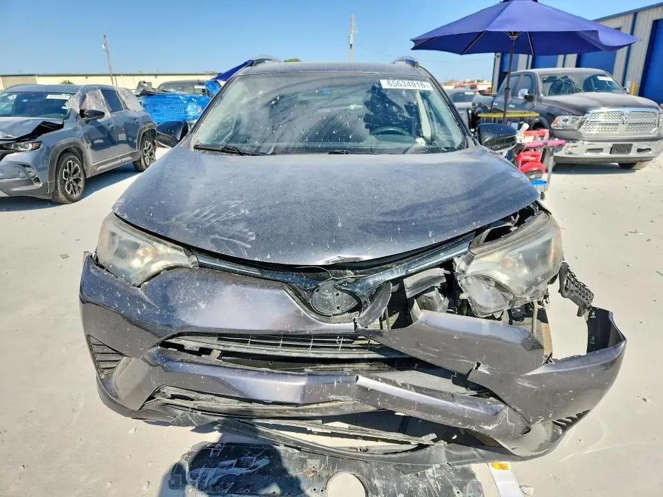 2016 TOYOTA RAV4 LE  
