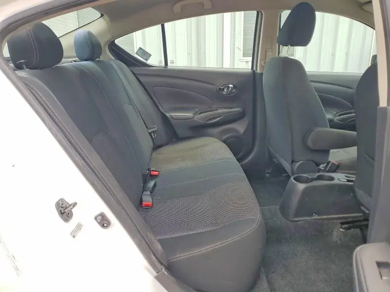2019 NISSAN VERSA SV  