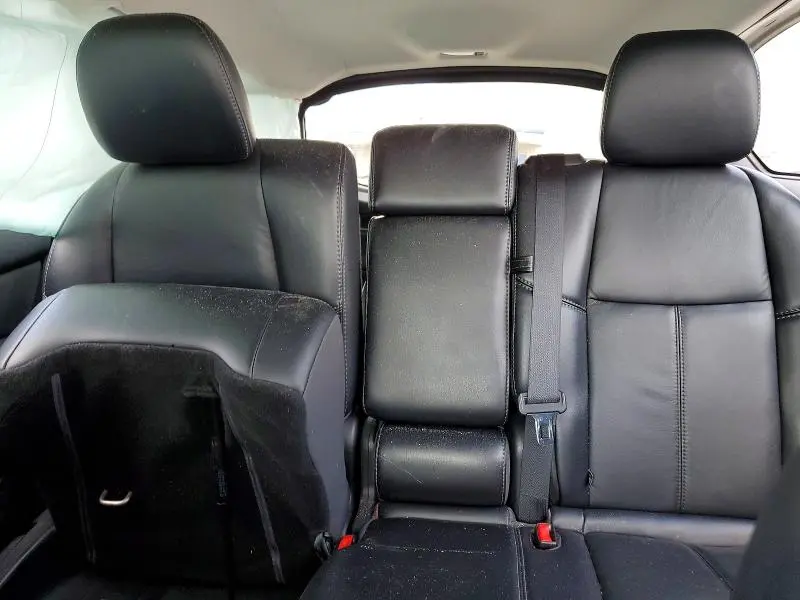 2017 NISSAN PATHFINDER SL  