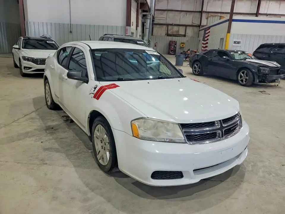 2013 DODGE AVENGER SE  