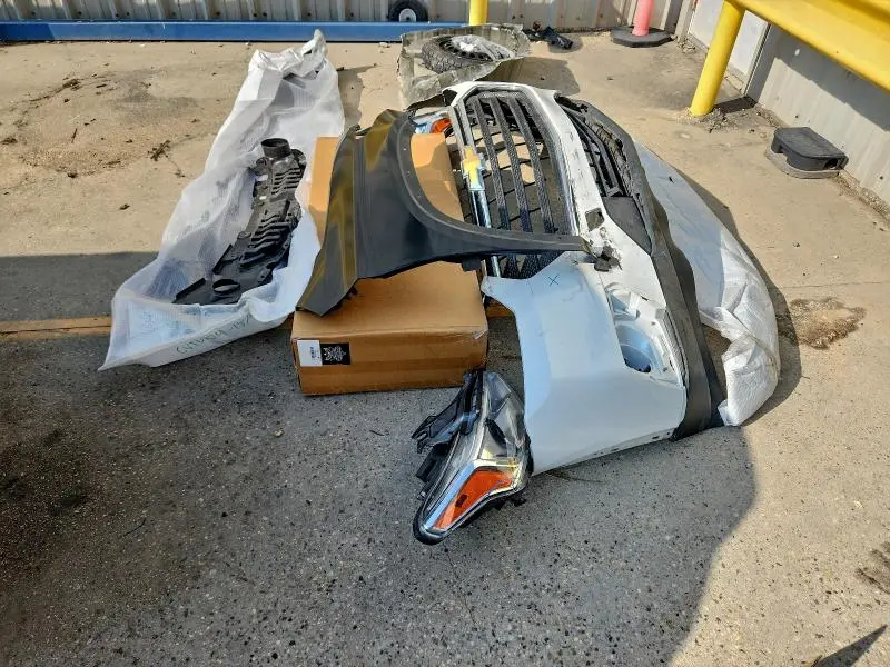 2021 CHEVROLET TRAVERSE LT  