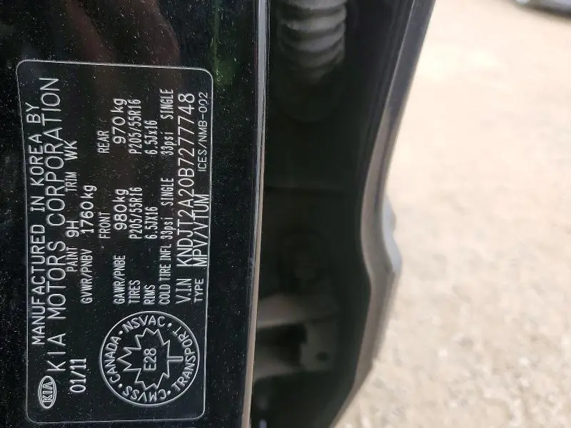 2011 KIA SOUL +  