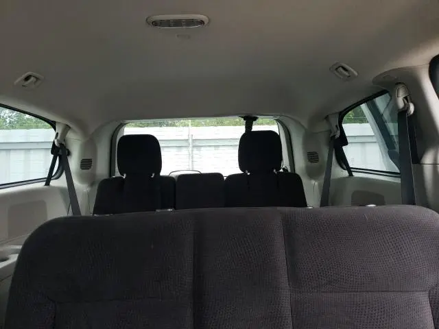 2015 DODGE GRAND CARAVAN SE  