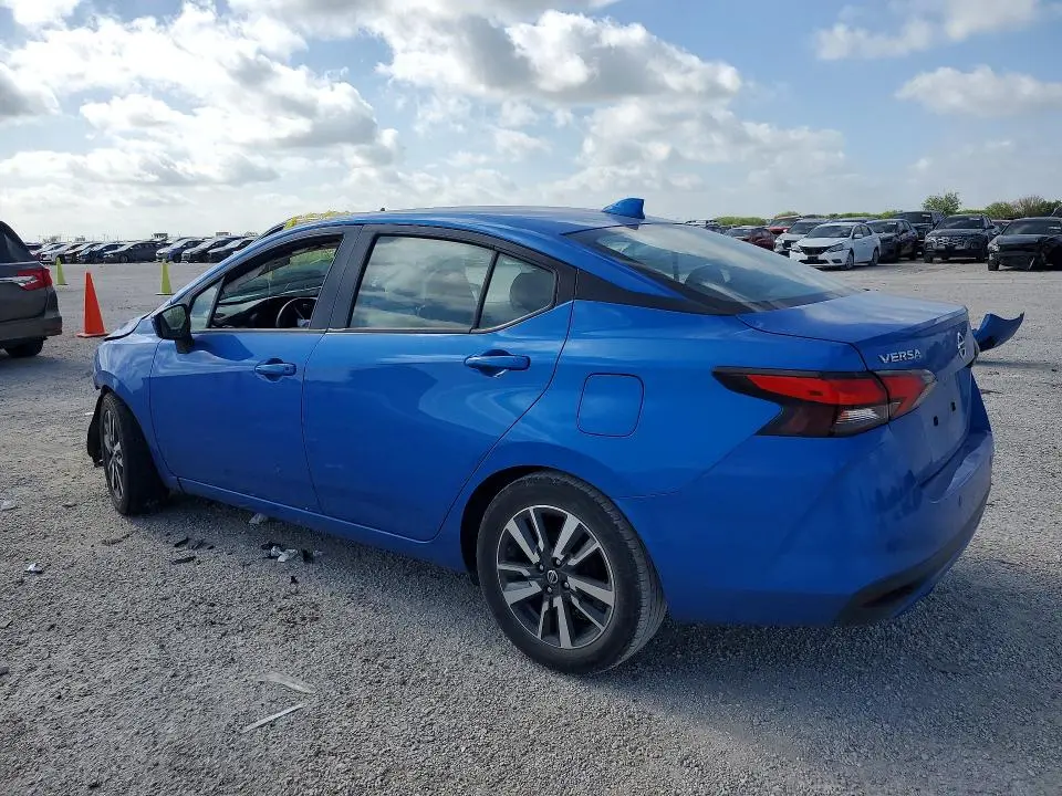 2021 NISSAN VERSA SV  