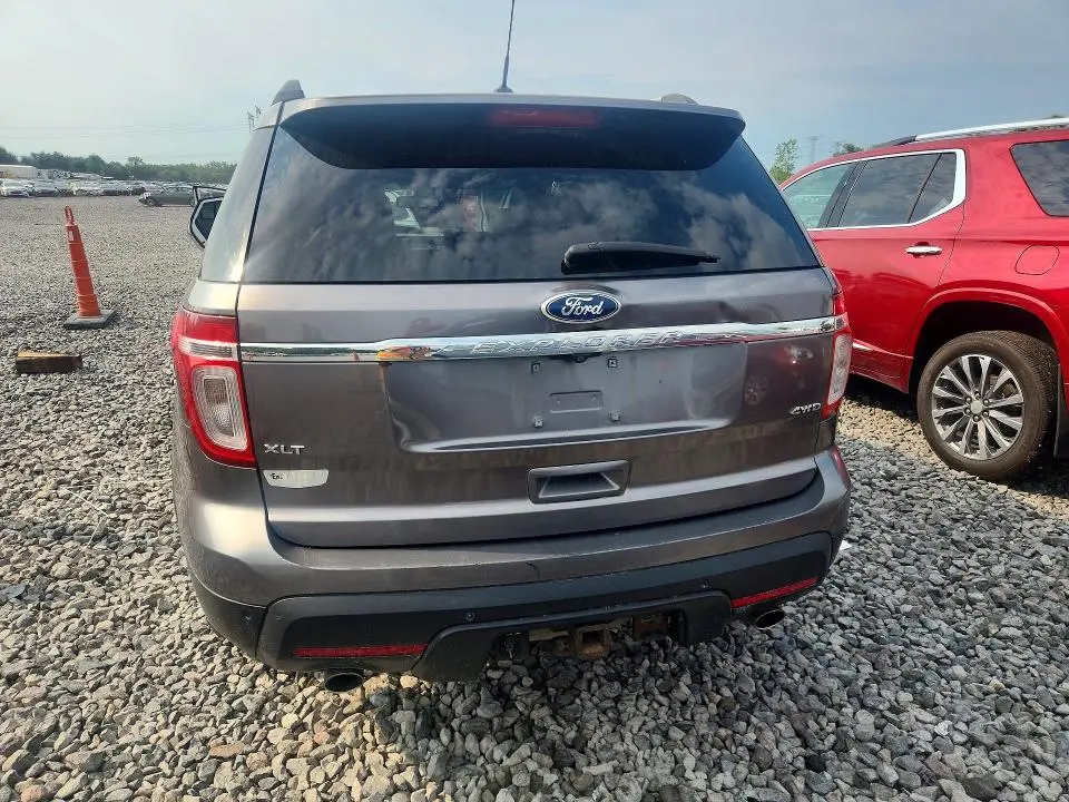 2011 FORD EXPLORER XLT  