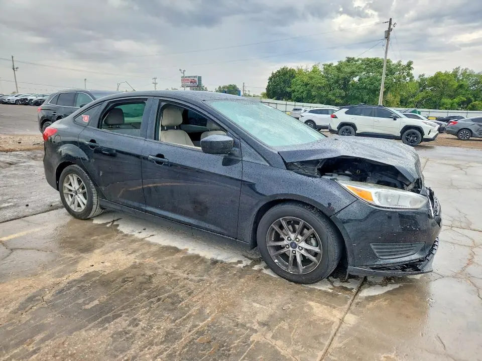 2018 FORD FOCUS SE  