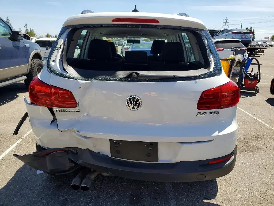 2015 VOLKSWAGEN TIGUAN S  