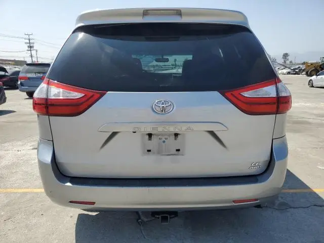 2017 TOYOTA SIENNA LE  