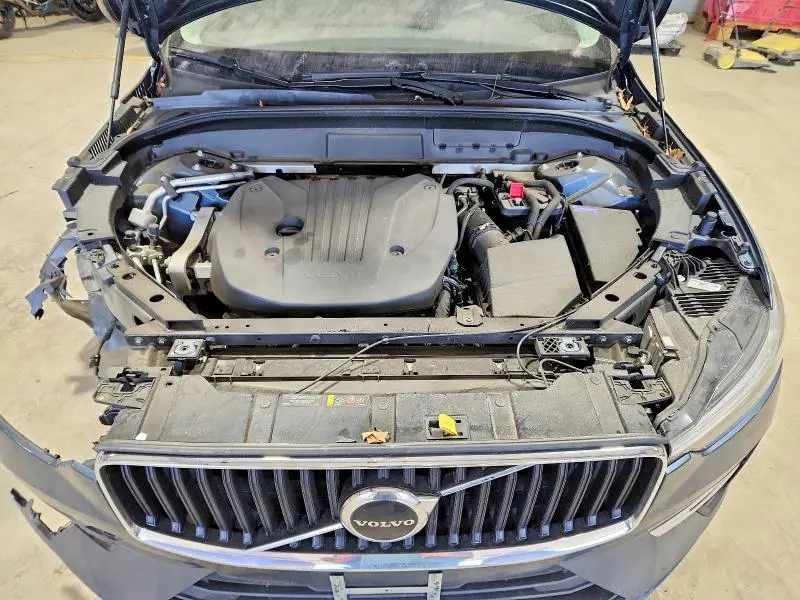 2023 VOLVO XC60 CORE  