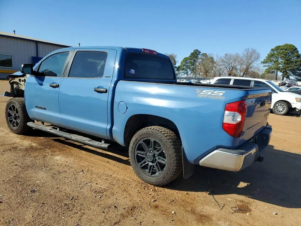 2019 TOYOTA TUNDRA CREWMAX SR5  