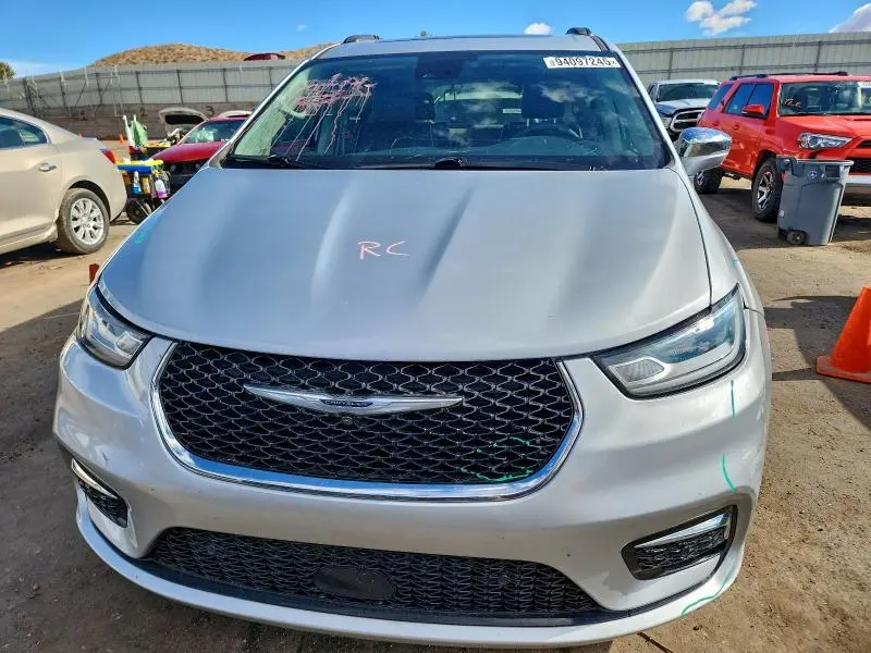 2022 CHRYSLER PACIFICA LIMITED  