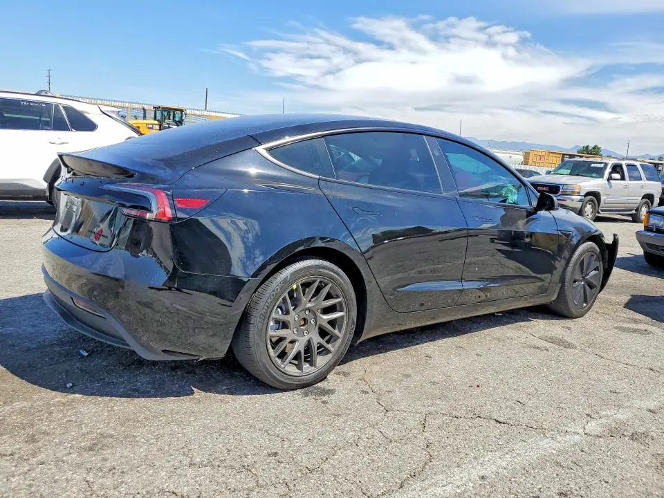 2025 TESLA MODEL 3   