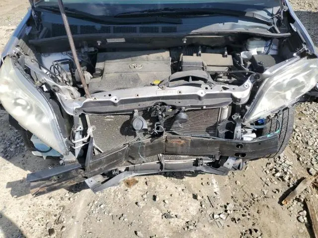 2011 TOYOTA SIENNA LE  