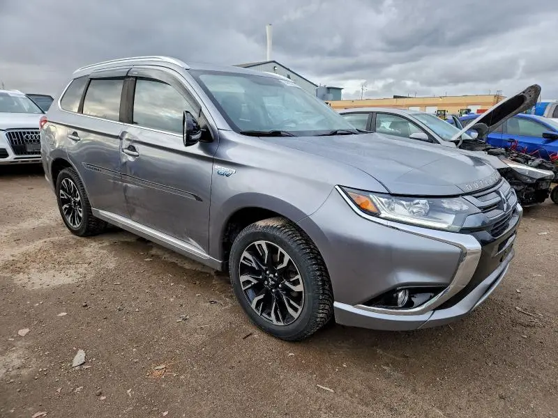 2018 MITSUBISHI OUTLANDER SE  