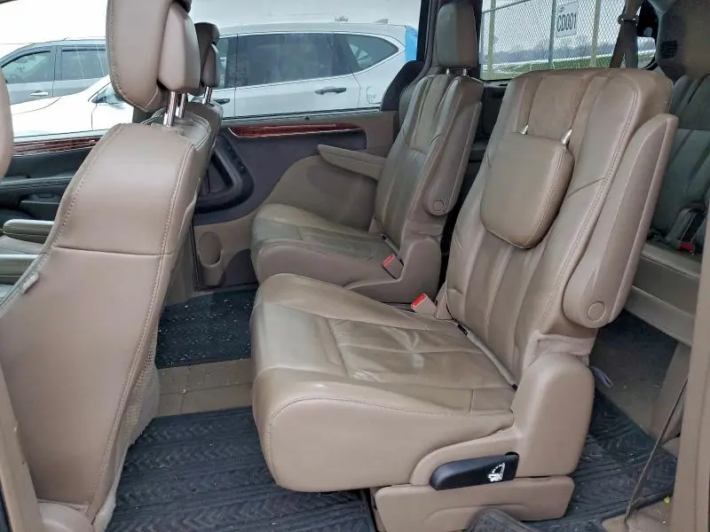 2016 CHRYSLER TOWN & COUNTRY LIMITED PLATINUM  