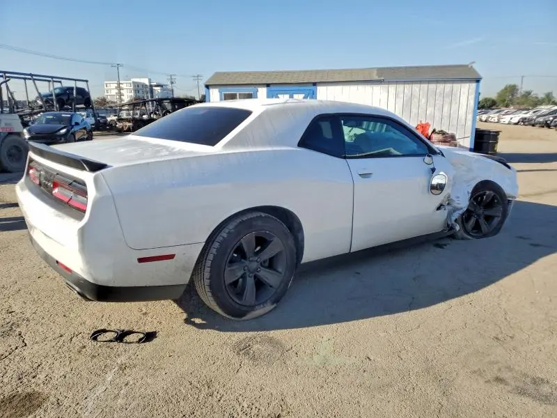 2016 DODGE CHALLENGER SXT  