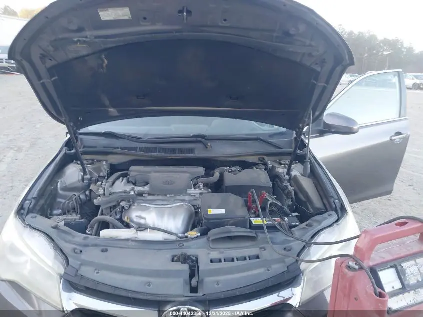 2015 TOYOTA CAMRY LE