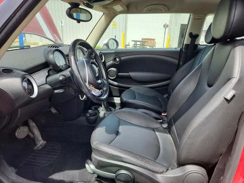 2013 MINI COOPER   