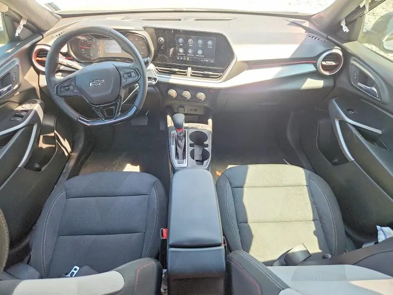 2025 CHEVROLET TRAX 1RS  