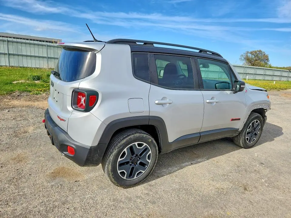 2017 JEEP RENEGADE TRAILHAWK  