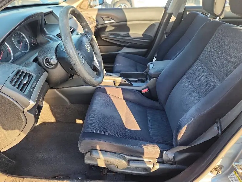 2011 HONDA ACCORD LX  