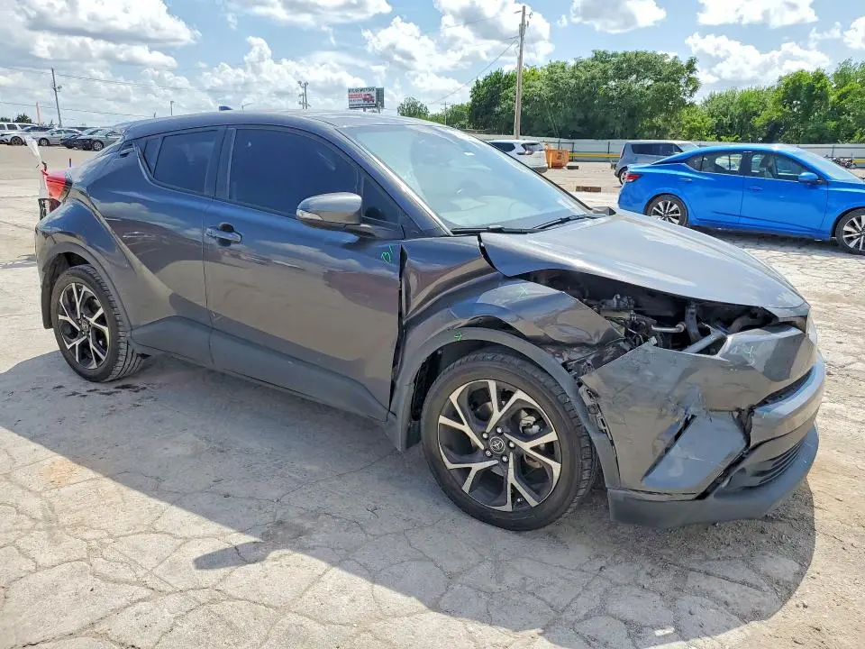 2018 TOYOTA C-HR XLE PREMIUM  