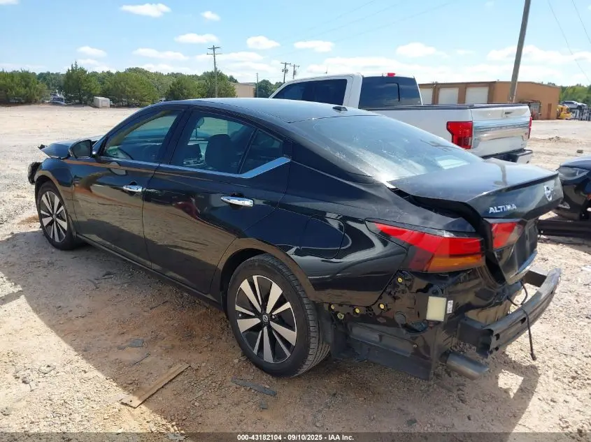 2022 NISSAN ALTIMA SL FWD