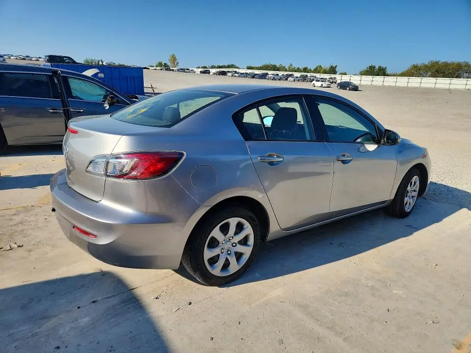 2013 MAZDA 3 I  