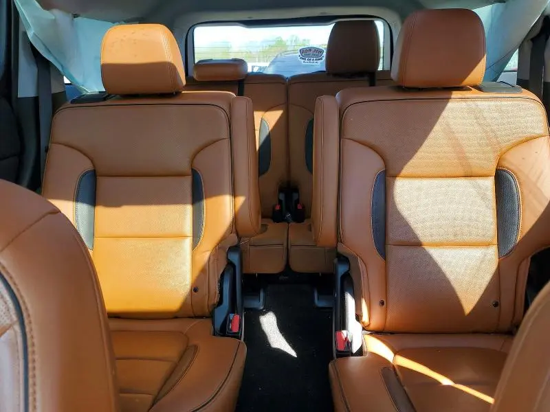 2020 GMC ACADIA AT4  