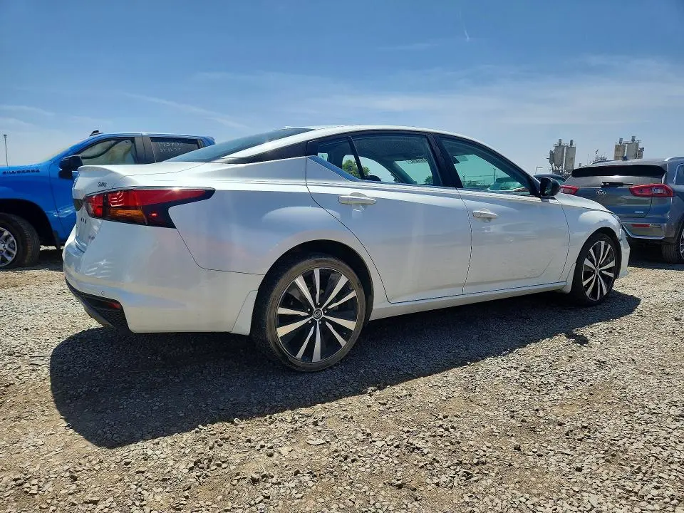 2020 NISSAN ALTIMA SR  
