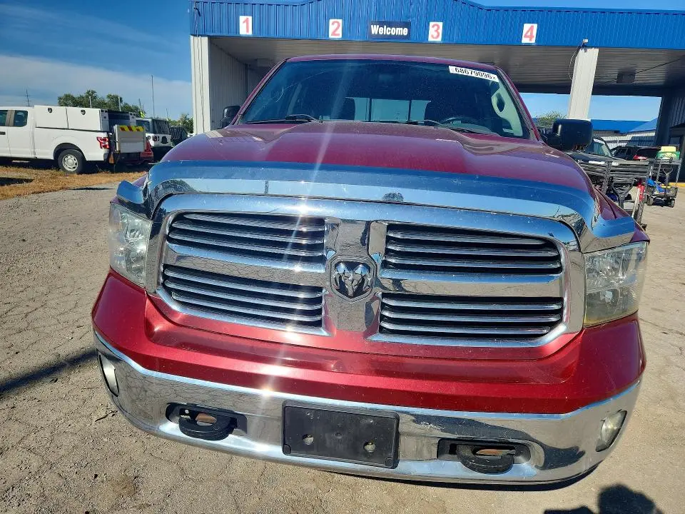 2013 RAM 1500 SLT  