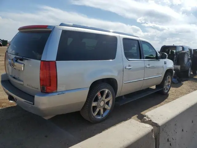 2011 CADILLAC ESCALADE ESV PREMIUM  