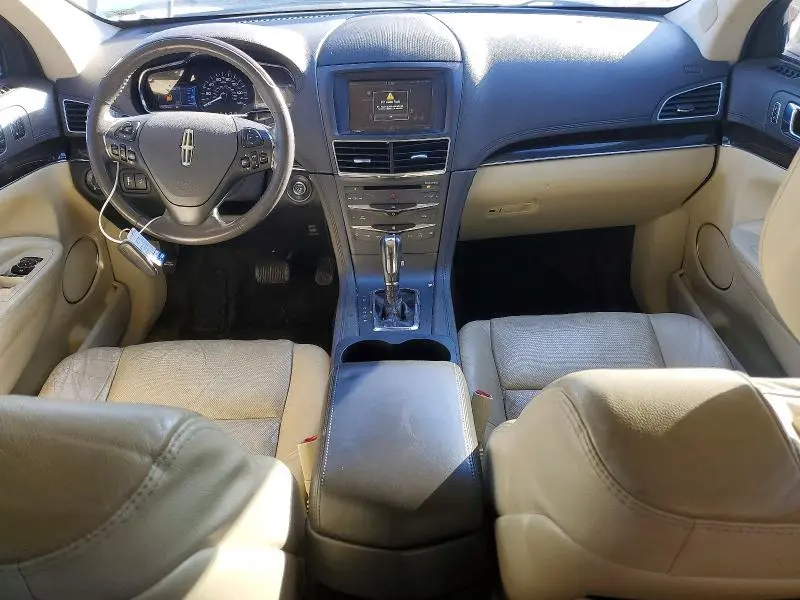 2015 LINCOLN MKT   