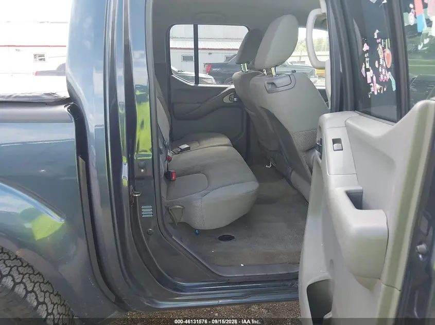 2014 NISSAN FRONTIER SV