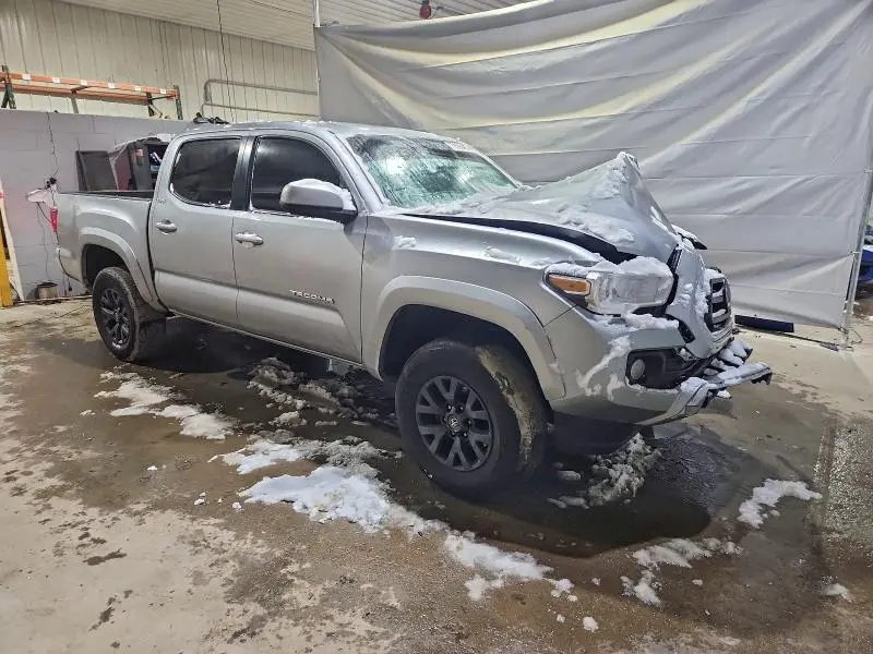 2022 TOYOTA TACOMA SR5 V6  