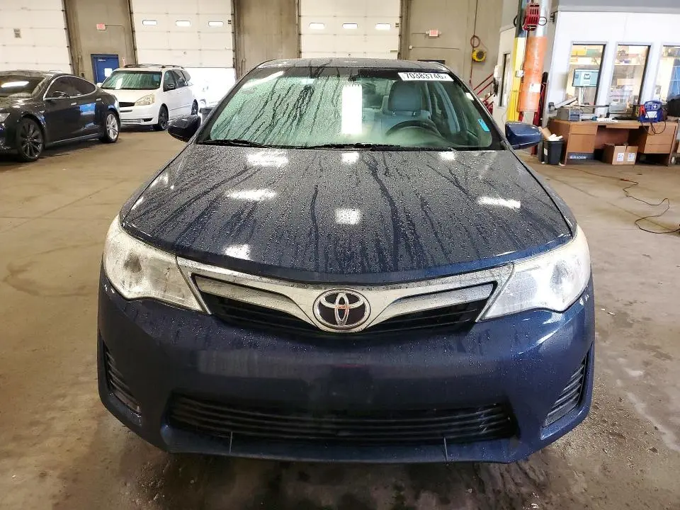 2014 TOYOTA CAMRY LE  
