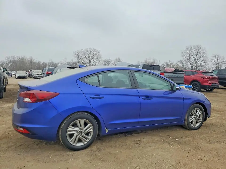 2020 HYUNDAI ELANTRA SEL  