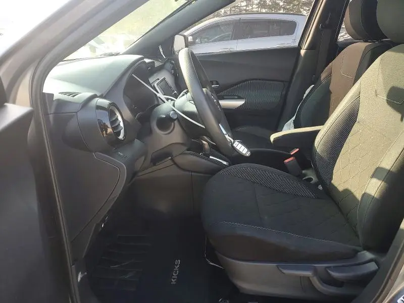 2018 NISSAN KICKS SV  