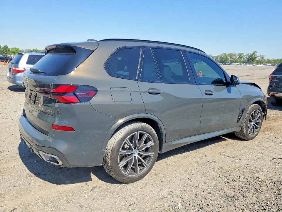 2025 BMW X5 XDRIVE50E  