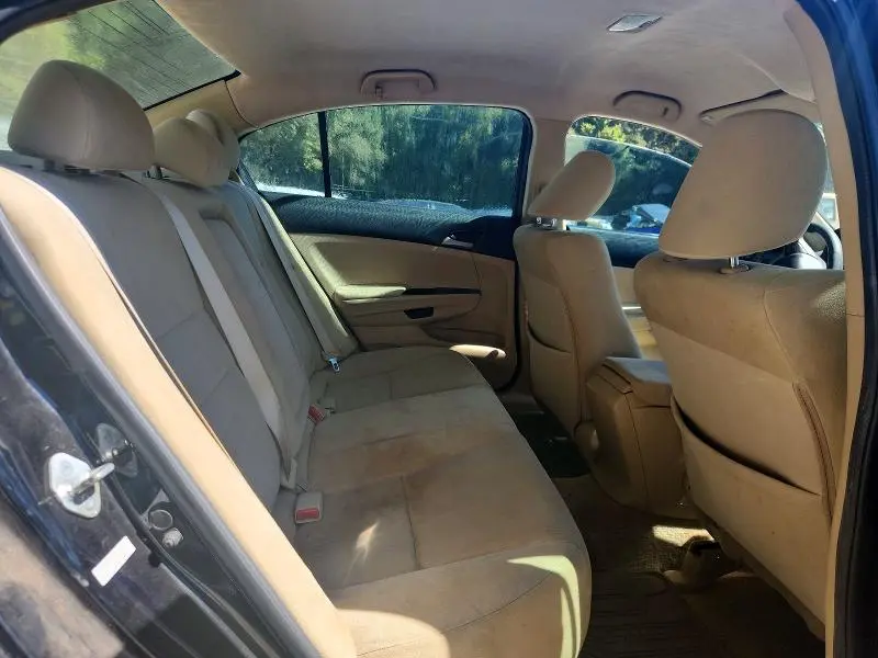 2011 HONDA ACCORD LX  