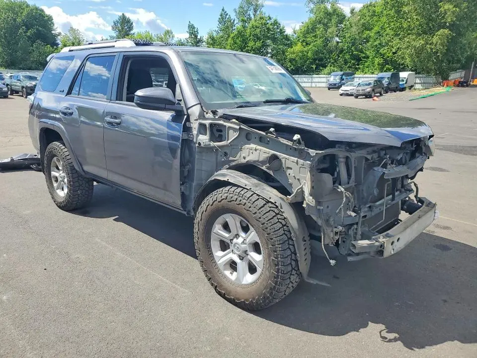 2015 TOYOTA 4RUNNER SR5  