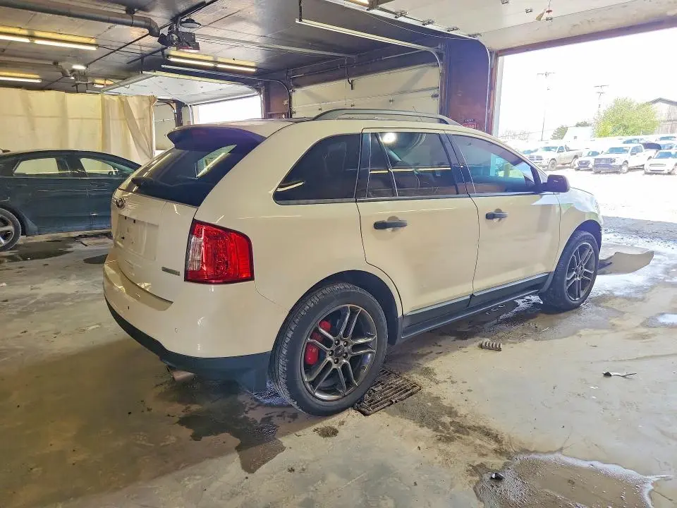 2013 FORD EDGE SE  