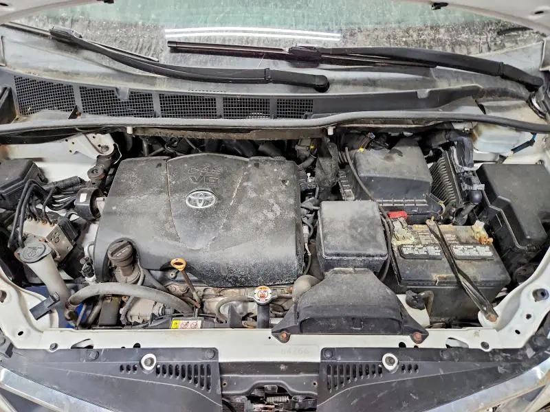 2020 TOYOTA SIENNA LE  