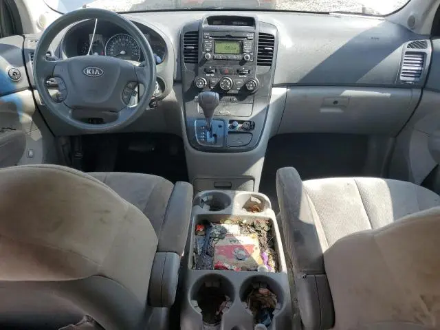 2010 KIA SEDONA LX  
