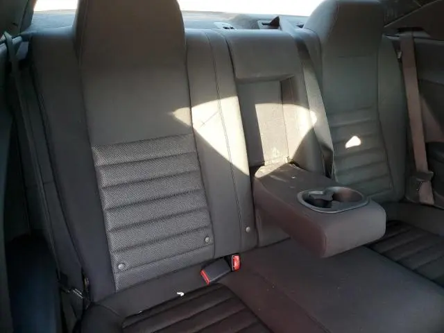 2010 DODGE CHALLENGER SE  