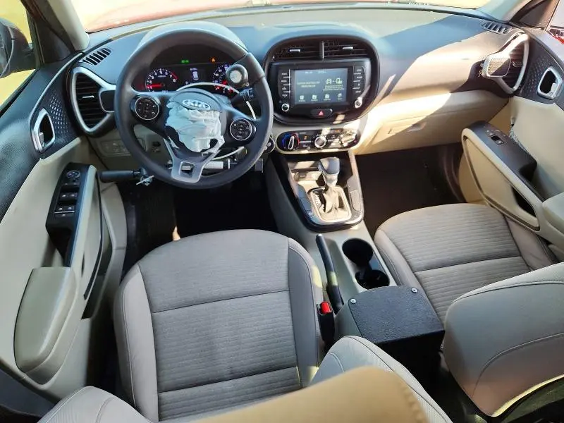 2021 KIA SOUL S  