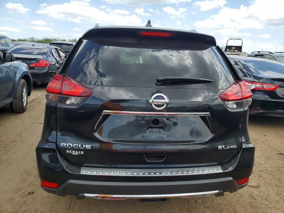 2017 NISSAN ROGUE SL  